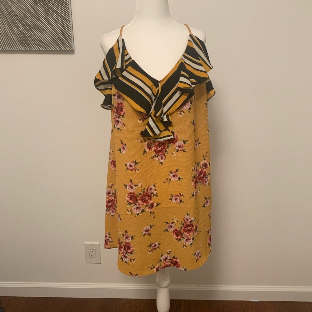 NWT Gold Floral Strip Ruffle-Trim Evelyn Dress